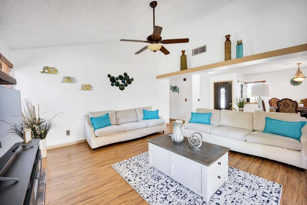 Centrally Located Spacious Vacation Hom 13 M Strip Лас-Вегас Экстерьер фото