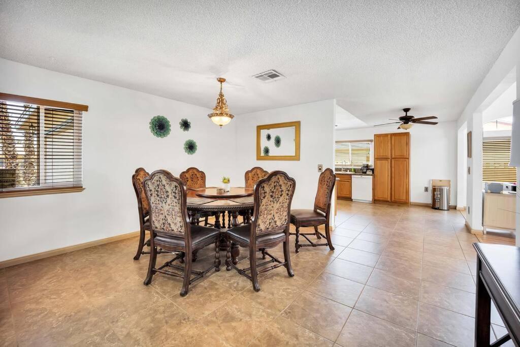 Centrally Located Spacious Vacation Hom 13 M Strip Лас-Вегас Экстерьер фото